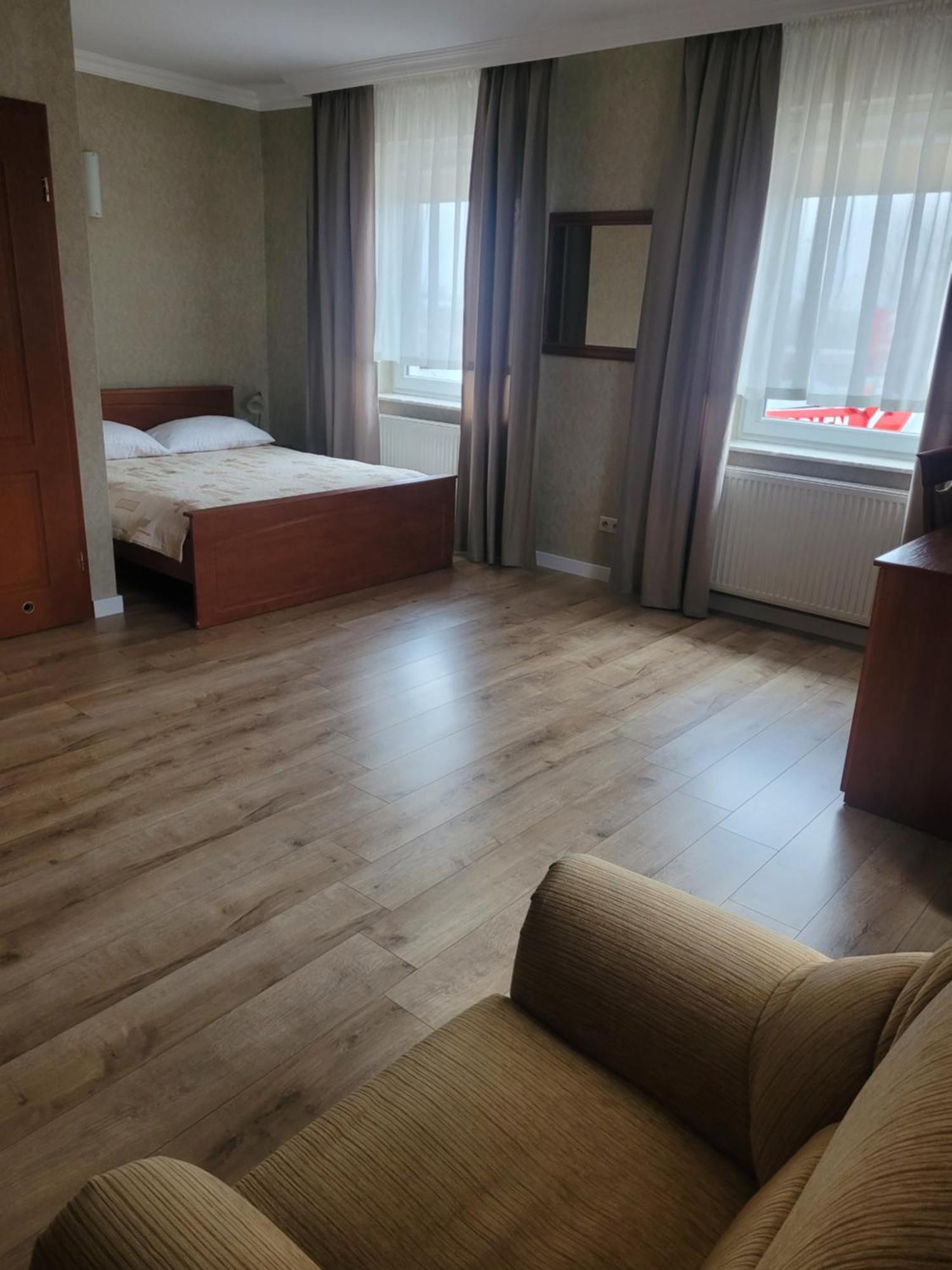Hotel Arkadia Konskie Kültér fotó